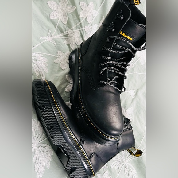 New they didn’t fit me the way i want it. They are new